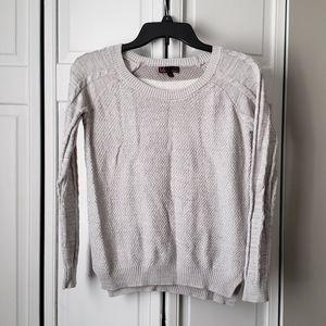 Lightweight sweater